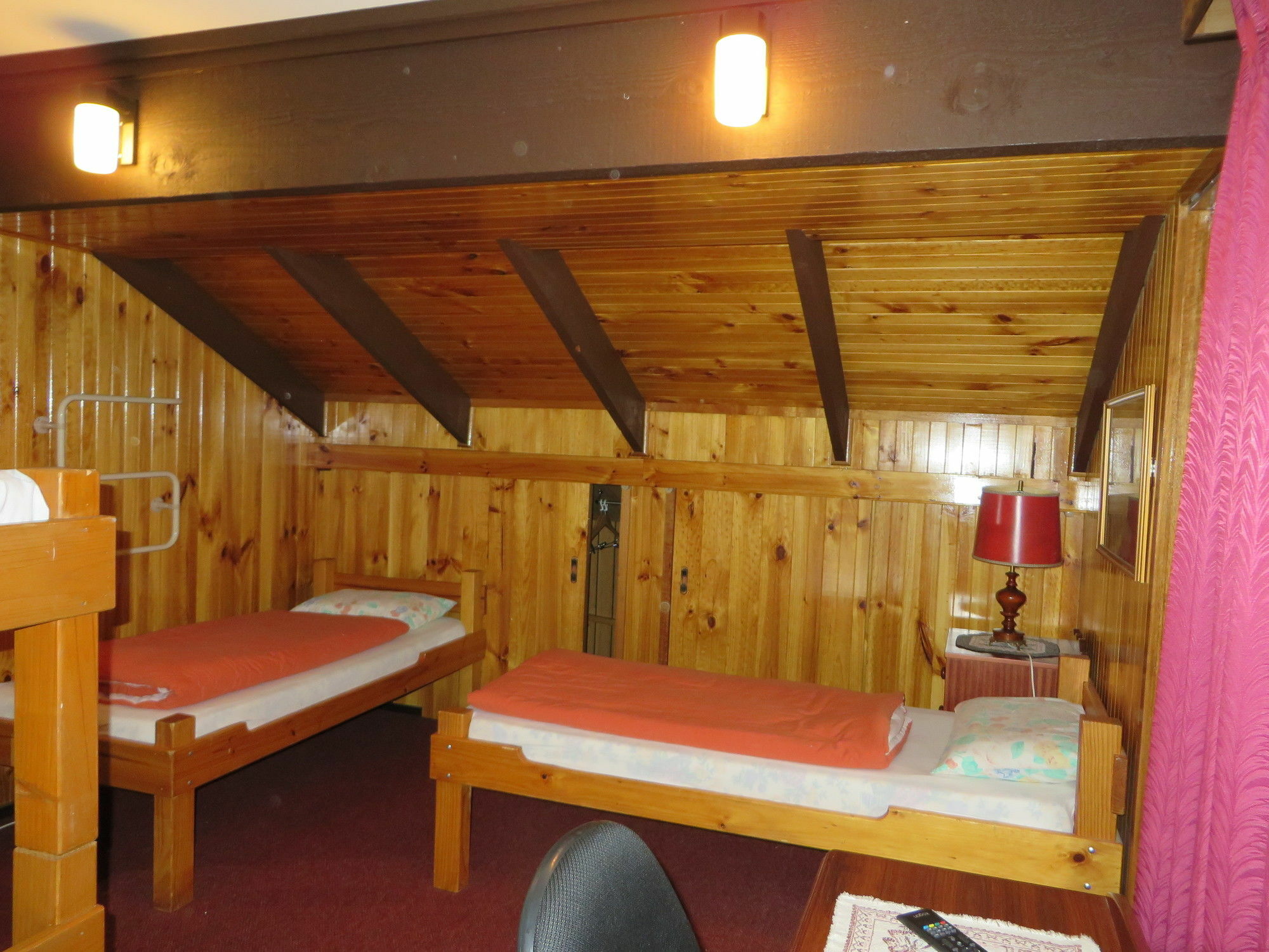 Karelia Alpine Lodge Falls Creek Exterior photo